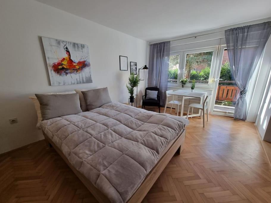 The Rowhouse Apartment Ljubljana - Free Parking Kültér fotó